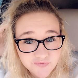 Meet your Posher, Tabitha